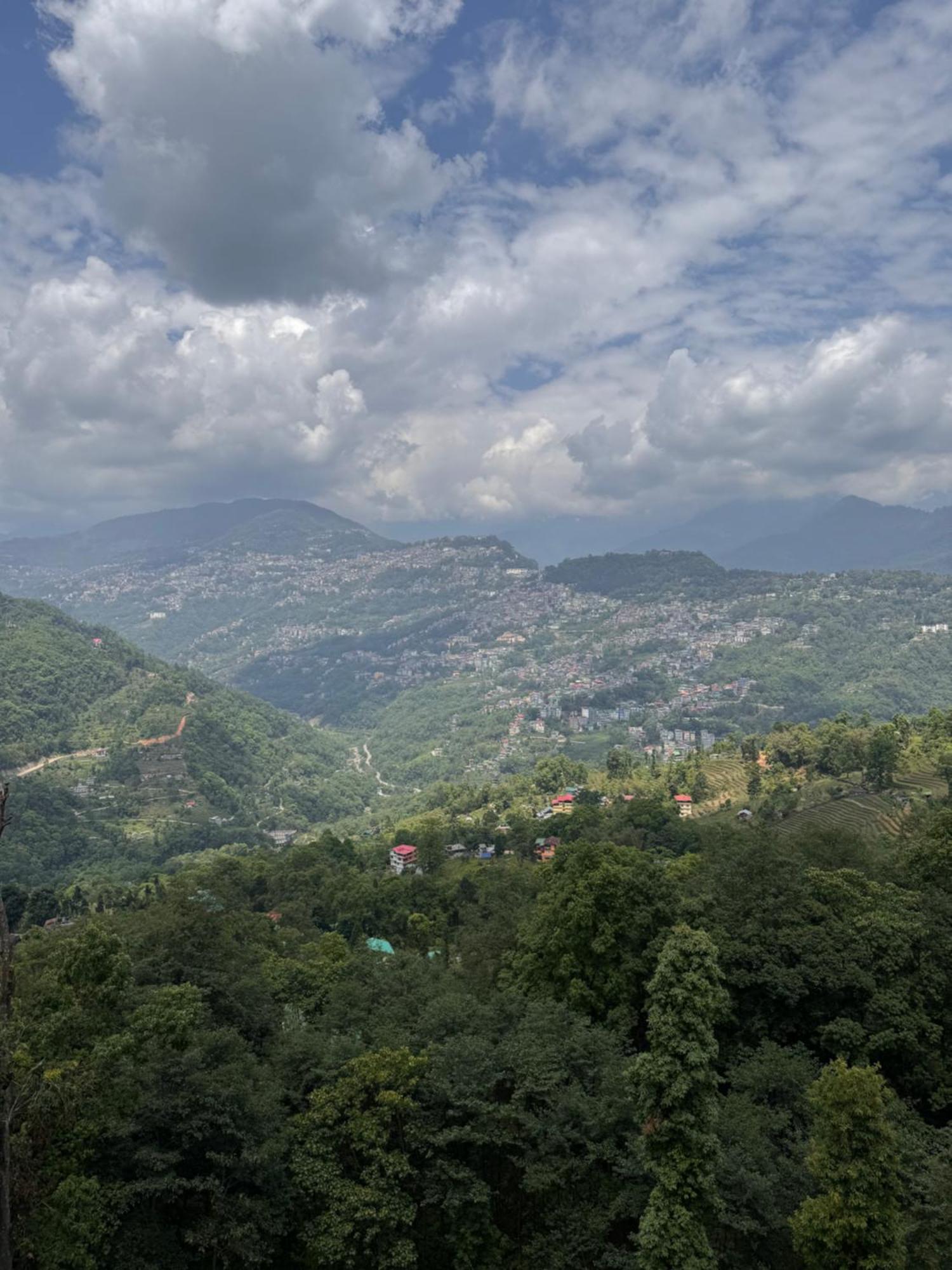 Dwang Rumtek Resort Tādong Kültér fotó